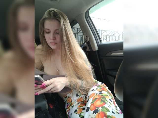 צילומי מסך משודרים LEILA-ANGELL