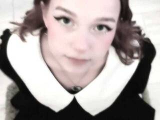 צ'אט וידאו ארוטי -BabyMia-