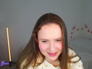 צ'אט וידאו ארוטי -EmilyxGrasez-