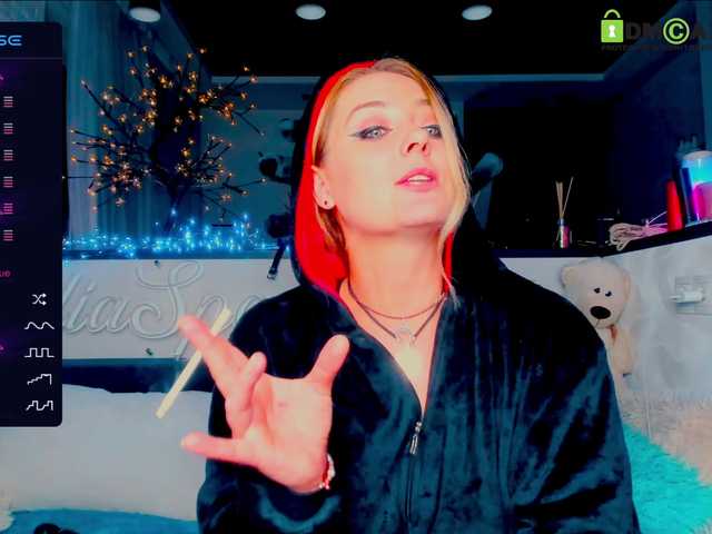 צילומי מסך משודרים _JuliaSpace_