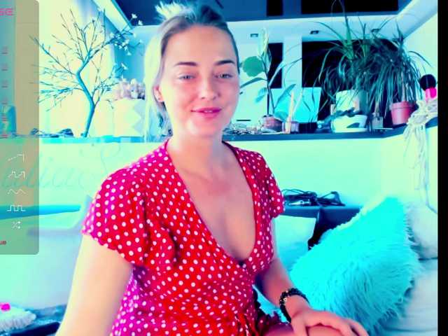 צילומי מסך משודרים _JuliaSpace_