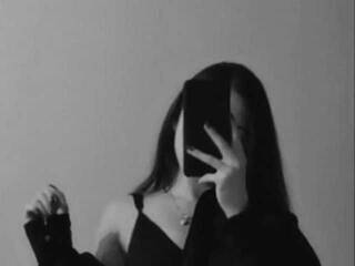 צ'אט וידאו ארוטי -liana-lee-