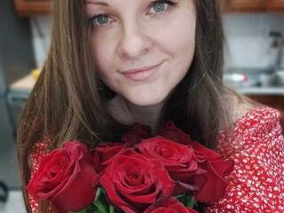 צ'אט וידאו ארוטי -Tunya-