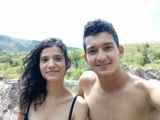 צ'אט וידאו ארוטי 2latincouple