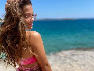 צ'אט וידאו ארוטי AaliyahHadid