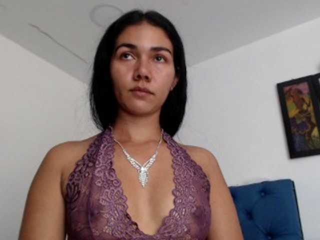 תמונות abbi-moon hello guys I'm new, I hope I can make many friends today, I would love to make you happy #shaved#smalltits#new#latina#colombia#sweet#young