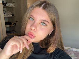 צ'אט וידאו ארוטי AbbyMint