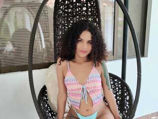 צ'אט וידאו ארוטי AbbyyMonroe