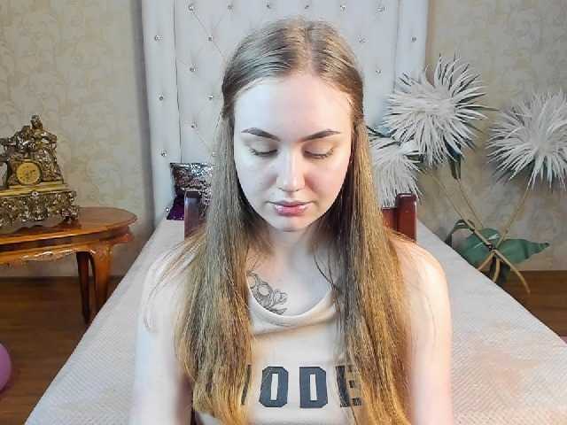 צילומי מסך משודרים AdaCrystall