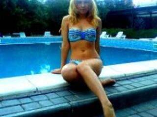 צ'אט וידאו ארוטי adalinda222