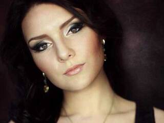 צ'אט וידאו ארוטי AdaLux