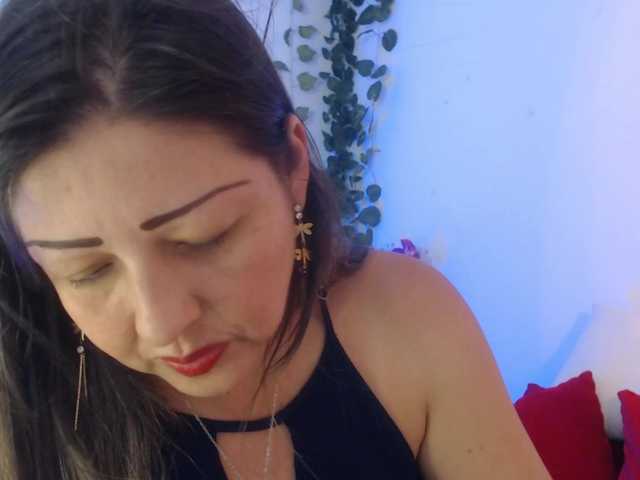 תמונות Addison04 hello, follow me so that bonga enables me on twitter´´the sound of the tokens excites me´´ #mature #milf #bigass #bigboobs #dominatio @total n @sofar @remain