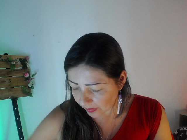 תמונות Addison04 hello, follow me so that bonga enables me on twitter´´the sound of the tokens excites me´´ #mature #milf #bigass #bigboobs #dominatio @total n @sofar @remain