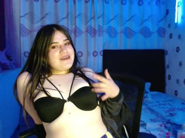 צילומי מסך משודרים AdeleBlue