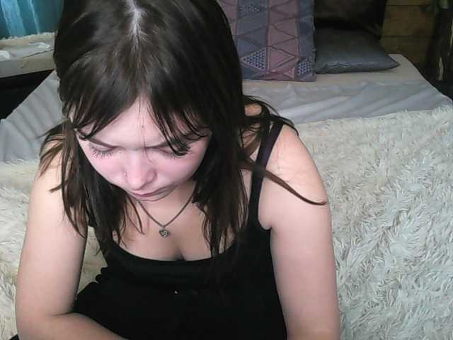 צילומי מסך משודרים AdelineKel