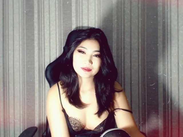 תמונות adellasweety #cum show#get naked#sguirt#asian play with pussy