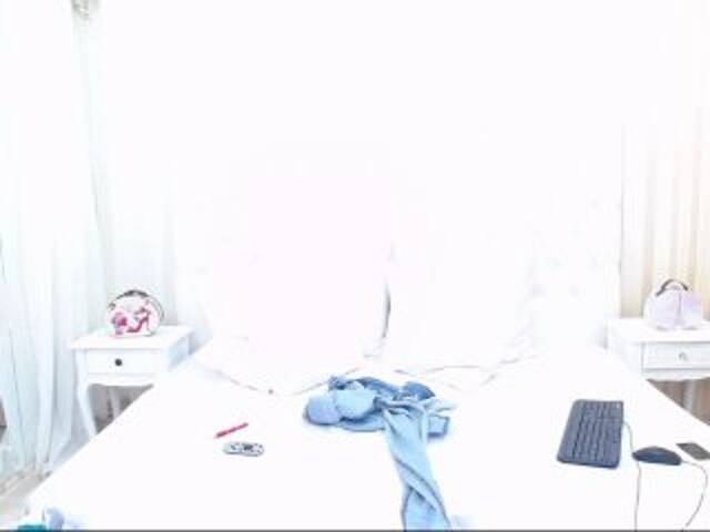 צילומי מסך משודרים AdellaydeTay