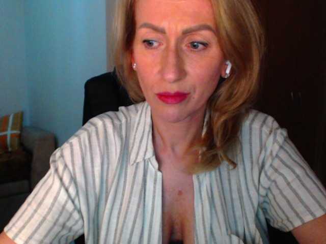 צילומי מסך משודרים AdreySmith