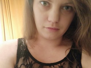 צ'אט וידאו ארוטי AdrianaSmile