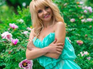 צ'אט וידאו ארוטי Adrianessa29