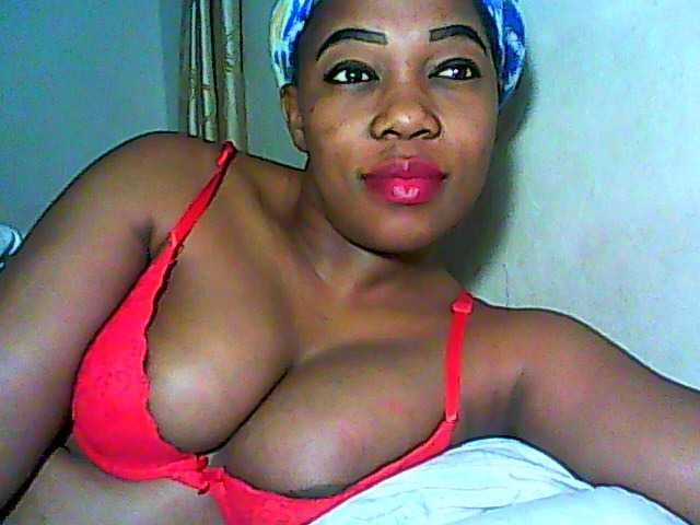 תמונות AfriGoddess Your New Mistress on here.... Give her a warm welcome and some $$$$ love!! Kisses
