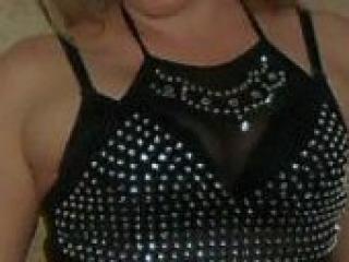 צ'אט וידאו ארוטי afrodeeta