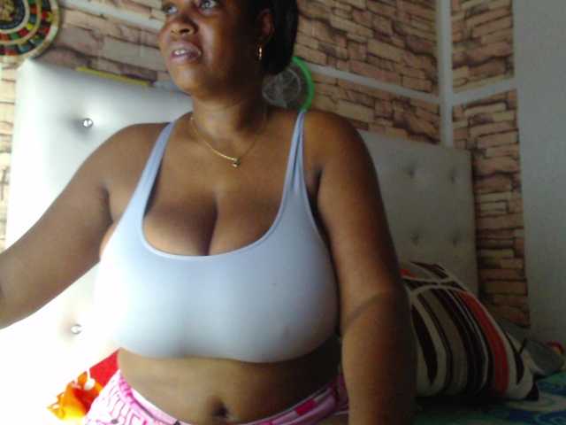 תמונות agatafox #mature #ebony #big tits #play lovense #latina #lovense