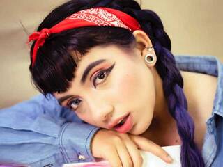 צ'אט וידאו ארוטי AgathaAiko