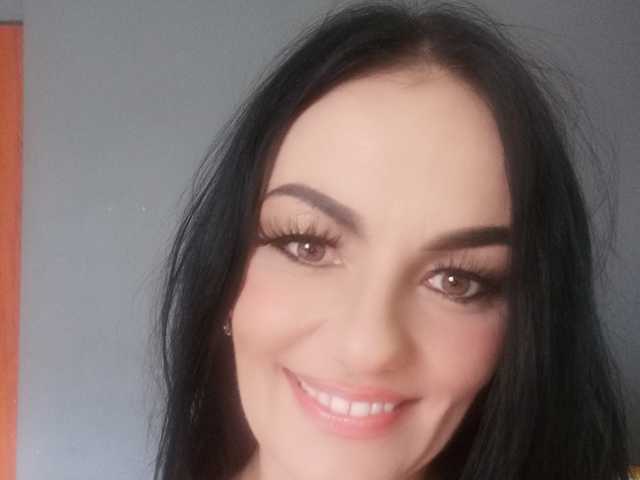 תמונה של הפרופיל AileenDoll