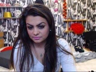 צ'אט וידאו ארוטי AilynBigAss