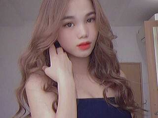 צ'אט וידאו ארוטי AinaLee