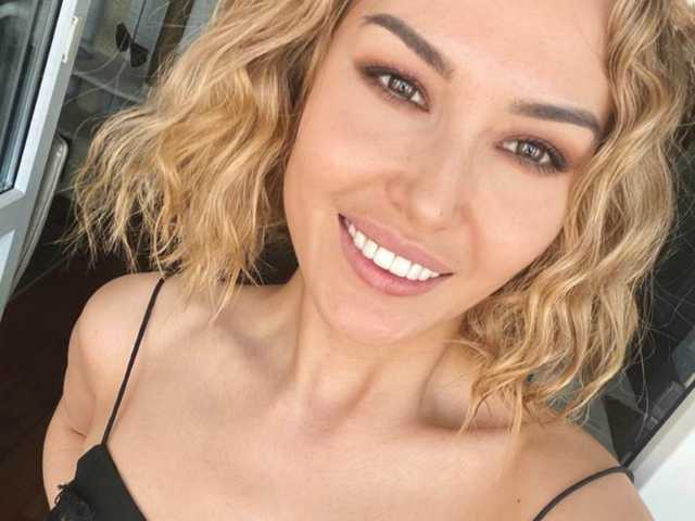 תמונה של הפרופיל AishaMoon