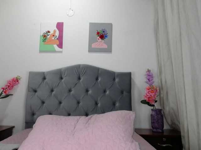 צילומי מסך משודרים AishaPower