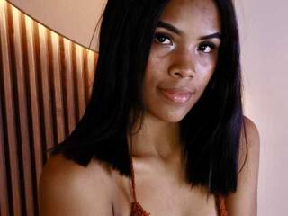 צ'אט וידאו ארוטי Aixa-11