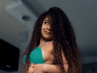 צ'אט וידאו ארוטי alana-lolly