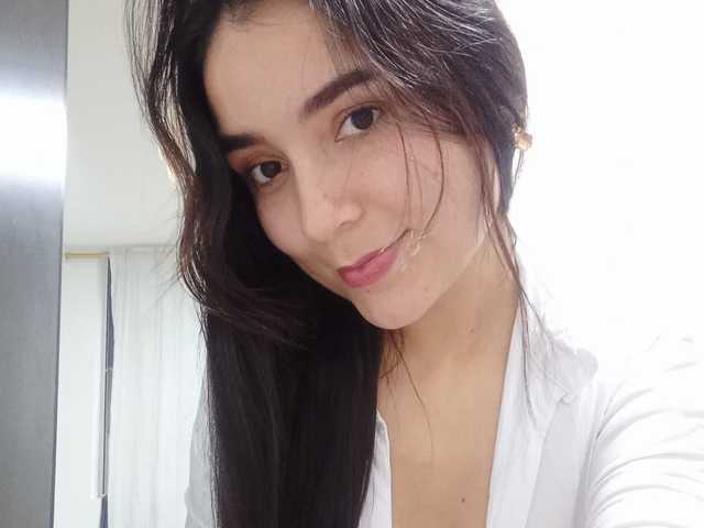 תמונה של הפרופיל AlanaAnny