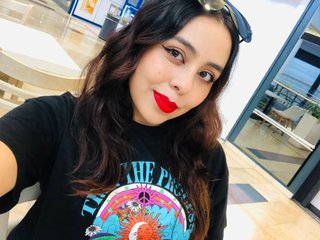 צ'אט וידאו ארוטי AlanaFletcher