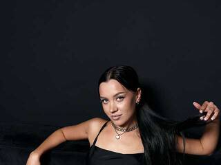 צ'אט וידאו ארוטי AlanaMell