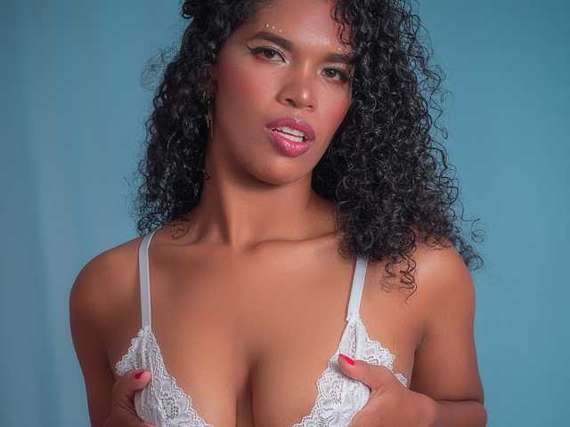 תמונה של הפרופיל AlessiaEvans