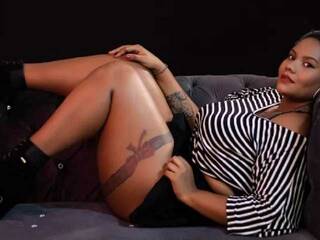 צ'אט וידאו ארוטי AlexaGreat88