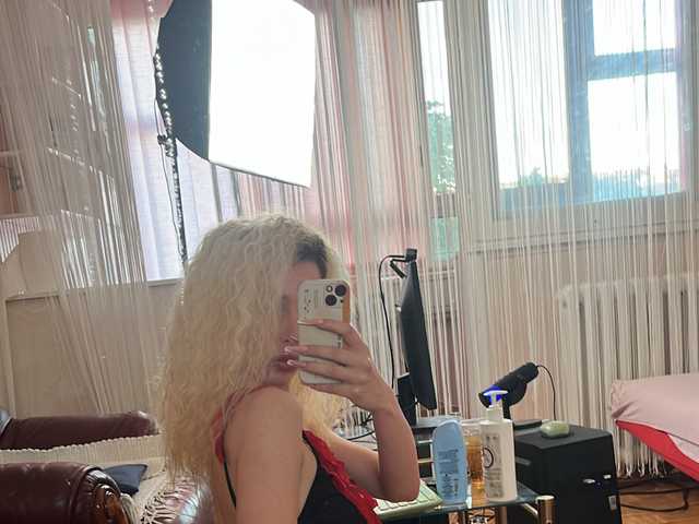 תמונה של הפרופיל AlexAngelxXx