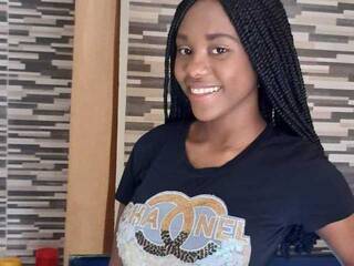 צ'אט וידאו ארוטי alexasmiith