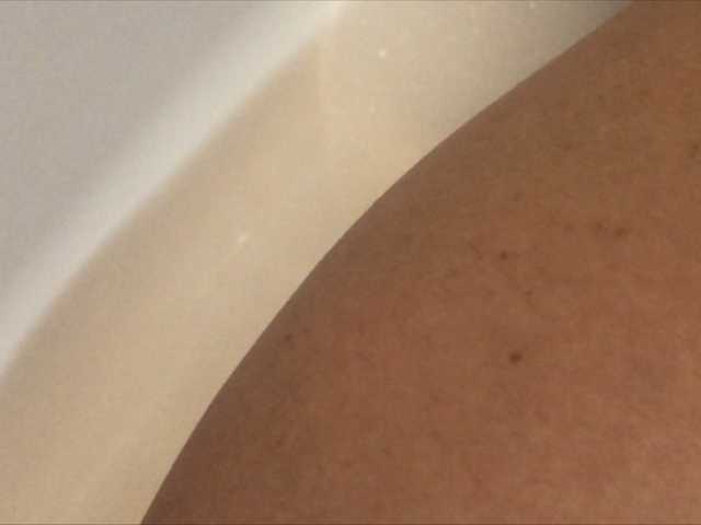 צילומי מסך משודרים Alianakiss