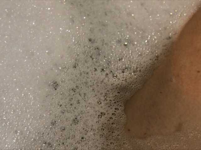 צילומי מסך משודרים Alianakiss