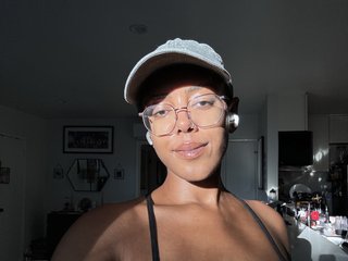 צ'אט וידאו ארוטי AliaYourFav