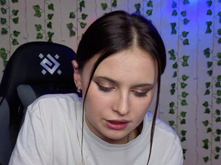 צ'אט וידאו ארוטי AliceMonta