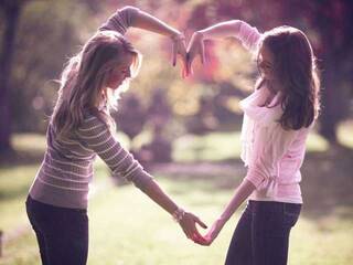 צ'אט וידאו ארוטי alice-collen