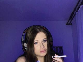 צ'אט וידאו ארוטי Alice-darkness