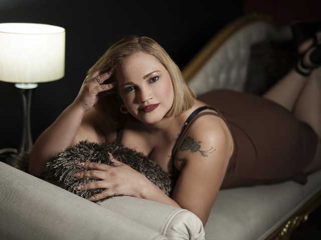 תמונה של הפרופיל Alice-Jones1