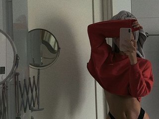 צ'אט וידאו ארוטי Alice2025